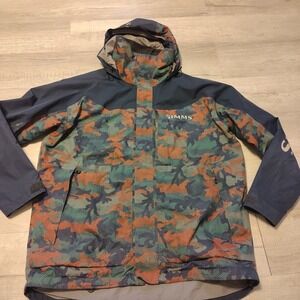 SIMMS Fishing Jacket Mens XL Camo Waterproof Breathable Hooded Outdoor